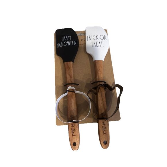 NEW Rae Dunn Spatula Set Cookie Cutters Halloween Trick Treat Pumpkin Witch Hat - Picture 1 of 1